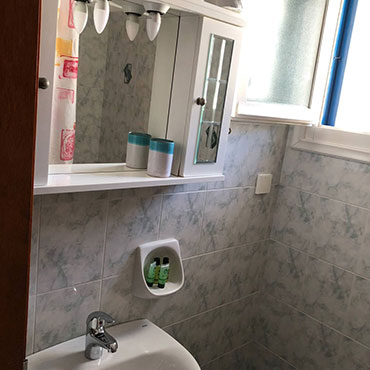 Διαμέρισμα 1 - Μπάνιο διαμερίσματος